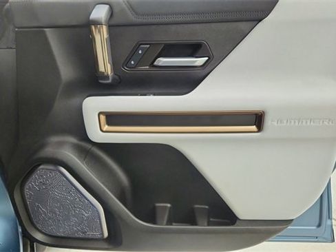 Used 2024 GMC Hummer EV 3X w/ Omega Edition image 23