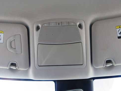 Used 2019 Nissan Rogue SV w/ Premium Package AWD/4WD image 28