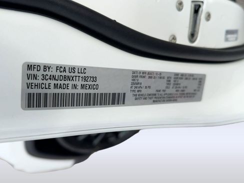 New 2026 Jeep Compass Latitude image 19