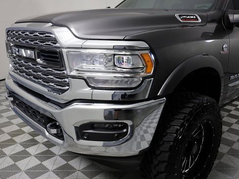 Used 2024 RAM 2500 Limited image 42