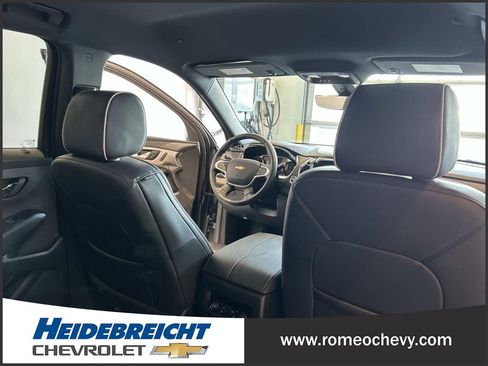 Certified 2023 Chevrolet Traverse Premier image 33