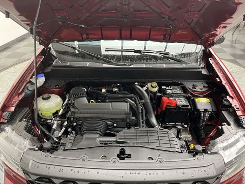 New 2025 Ford Maverick XLT w/ XLT Luxury Package image 25