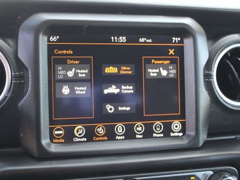 Used 2022 Jeep Gladiator Overland w/ Popular Equipment Package AWD/4WD image 26