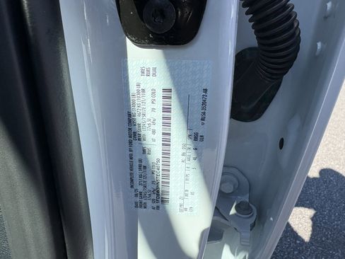 New 2026 Ford F350 XL w/ XL Chrome Package image 34