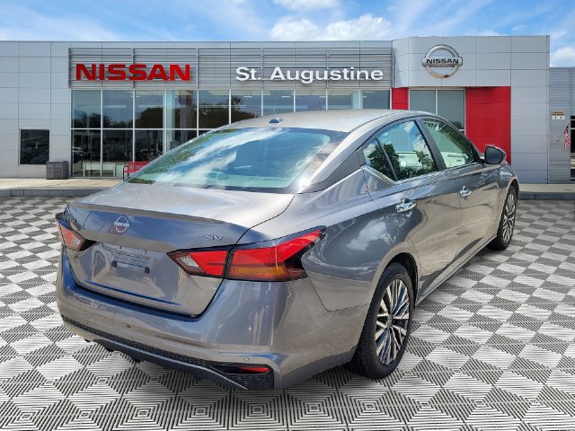 Certified 2024 Nissan Altima 2.5 SV FWD image 2
