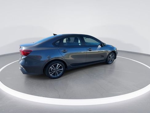 Used 2023 Kia Forte LXS w/ LXS Technology Package image 8