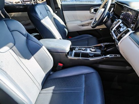 Certified 2023 Kia Sorento SX Prestige image 15