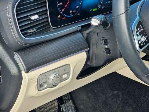 Used 2023 Mercedes-Benz GLE 450 4MATIC image 17