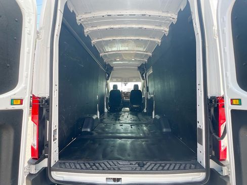 Used 2025 Ford Transit 250 148 High Roof Extended w/ Load Area Protection Package RWD image 33