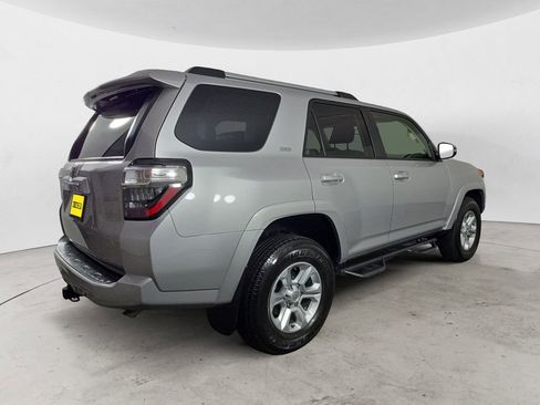 Used 2022 Toyota 4Runner SR5 Premium w/ Moonroof Package image 5