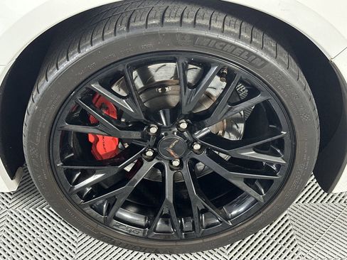 Used 2017 Chevrolet Corvette Z06 RWD image 10