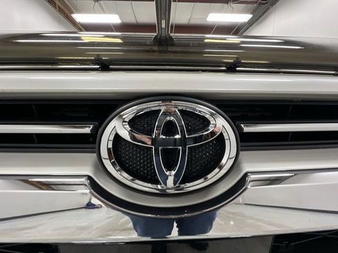 Used 2020 Toyota 4Runner Limited image 31