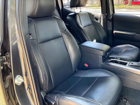 Used 2023 Toyota Tacoma TRD Sport image 26