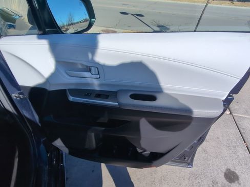 Used 2025 Toyota Sienna LE image 30