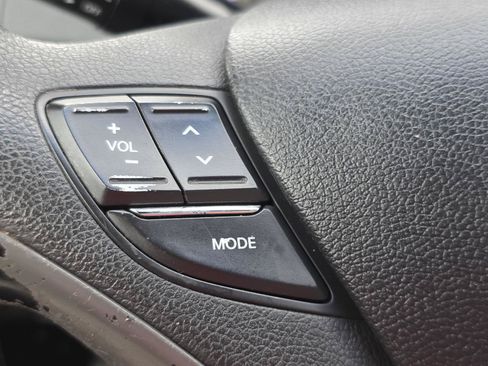 Used 2012 Hyundai Sonata GLS w/ Popular Equipment Pkg FWD image 14
