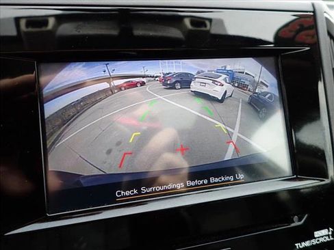 Used 2023 Subaru Crosstrek 2.0i Premium image 23