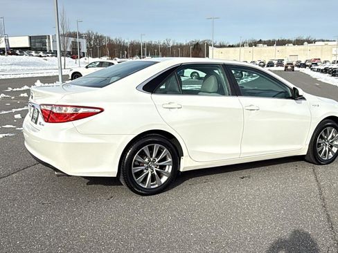 Used 2016 Toyota Camry XLE image 5