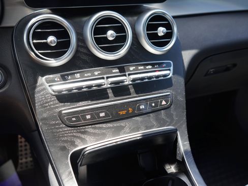 Used 2022 Mercedes-Benz GLC 300 image 16