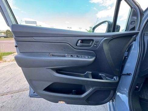 Used 2025 Honda Odyssey Sport-L image 27