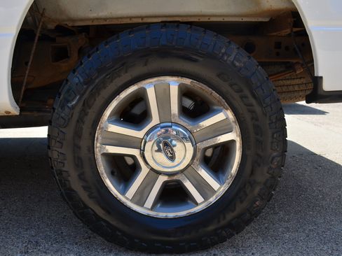 Used 2006 Ford F150 XLT AWD/4WD image 14