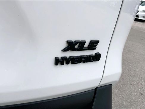 Used 2024 Toyota RAV4 XLE image 9