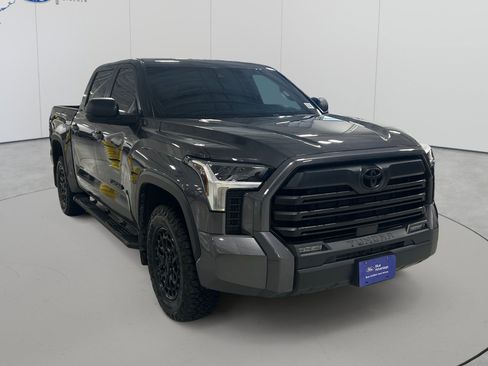 Used 2025 Toyota Tundra SR5 w/ SR5 Premium Package AWD/4WD image 3