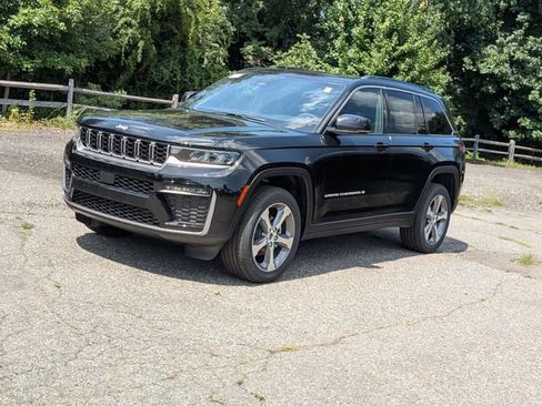 New 2026 Jeep Grand Cherokee Limited AWD/4WD image 7