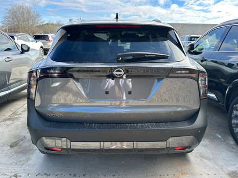 New 2026 Nissan Kicks SV image 4