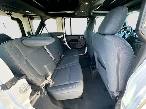 Used 2024 Jeep Wrangler Sport S image 25