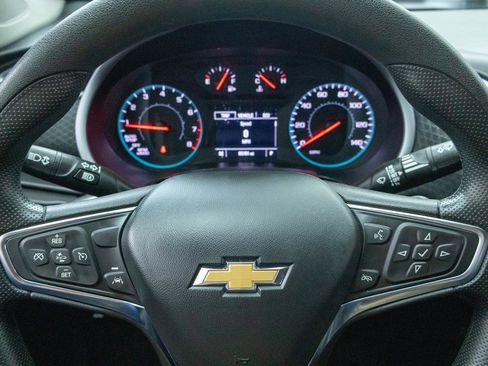 Used 2023 Chevrolet Malibu LT FWD image 18