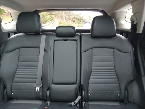 Used 2025 Kia Sportage SX image 21