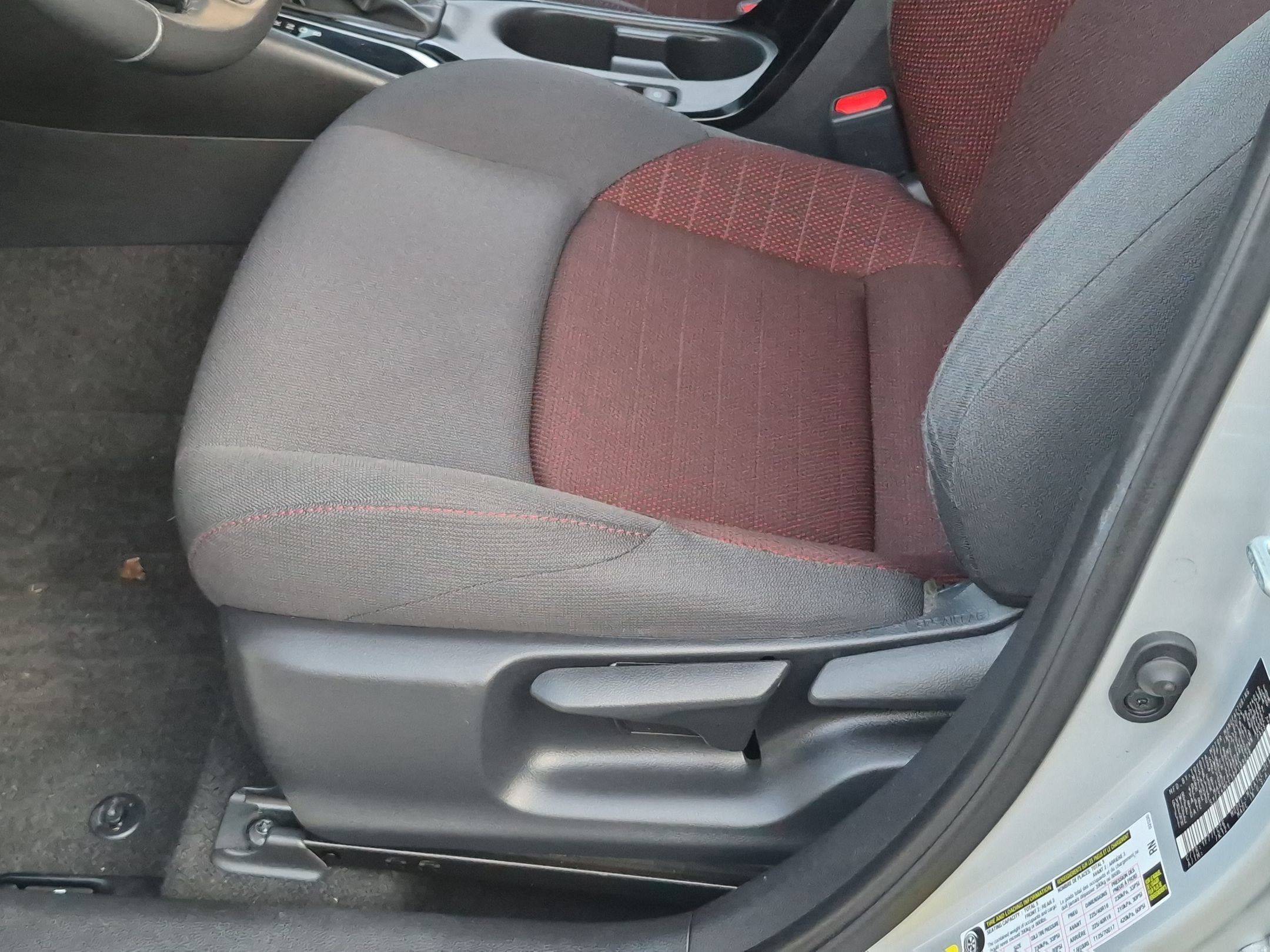 Used 2024 Toyota Corolla SE FWD image 14