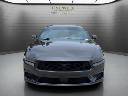 Used 2024 Ford Mustang Coupe RWD image 11