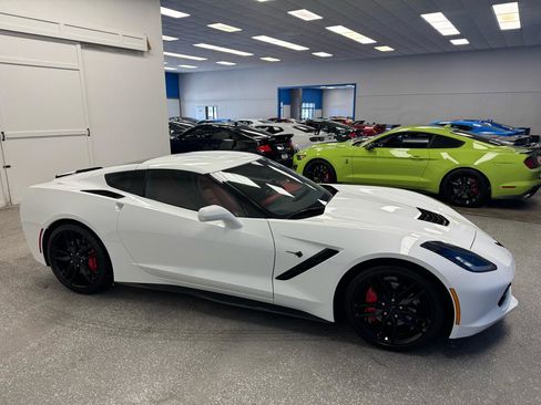 Used 2019 Chevrolet Corvette Stingray Coupe w/ 2LT Preferred Equipment Group RWD image 8