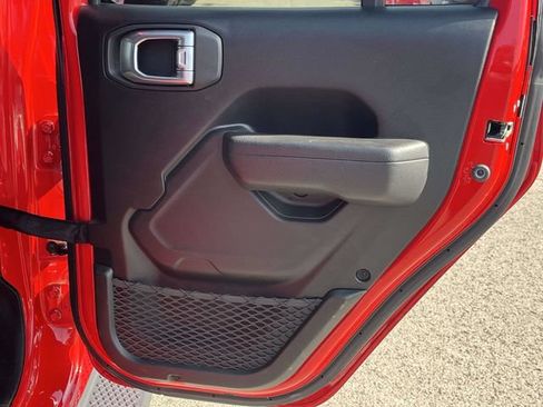 Used 2022 Jeep Wrangler Unlimited Sport AWD/4WD image 22