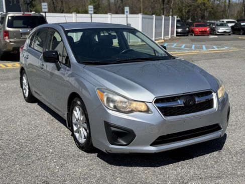 Used 2013 Subaru Impreza 2.0i Premium w/ All-Weather Pkg image 4