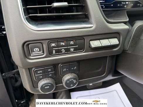 Used 2024 Chevrolet Tahoe Premier w/ Premium Package 2 AWD/4WD image 12
