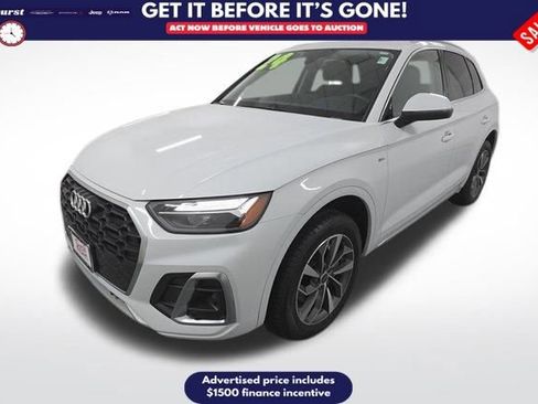 Used 2024 Audi Q5 2.0T Premium w/ Convenience Package image 1