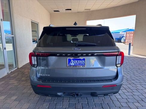 Certified 2025 Ford Explorer Active image 4