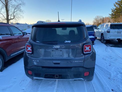 Used 2018 Jeep Renegade Limited w/ UConnect 8.4 Nav Group image 4