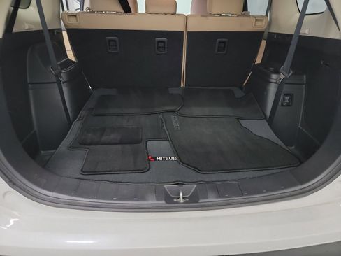 Used 2018 Mitsubishi Outlander ES AWD/4WD image 26