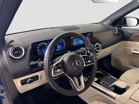 Certified 2023 Mercedes-Benz GLA 250 4MATIC image 9