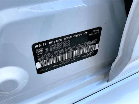 Used 2017 Mitsubishi Lancer ES FWD image 36