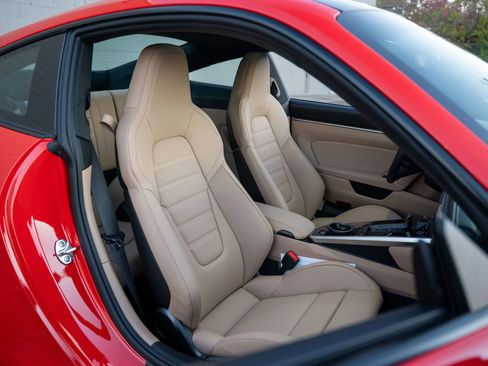 Used 2025 Porsche 911 Turbo S image 13