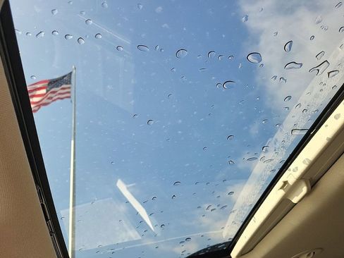 Used 2023 GMC Acadia Denali w/ Denali Ultimate Package image 16