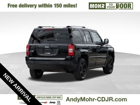 Used 2012 Jeep Patriot Latitude w/ Sun/Sound Group image 7