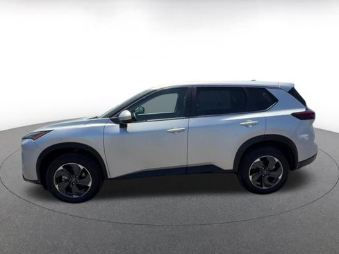 Used 2025 Nissan Rogue SV AWD/4WD image 9