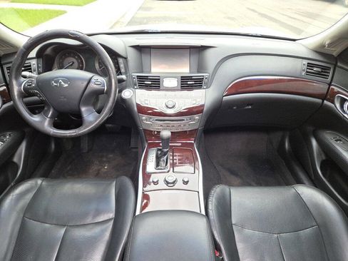 Used 2015 INFINITI Q70 3.7 RWD image 28