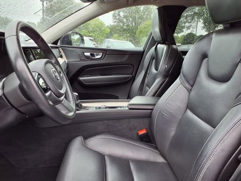 Used 2021 Volvo XC60 T5 Inscription w/ Protection Package Premier image 6