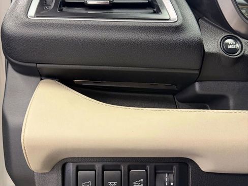 Used 2021 Subaru Ascent Touring image 25